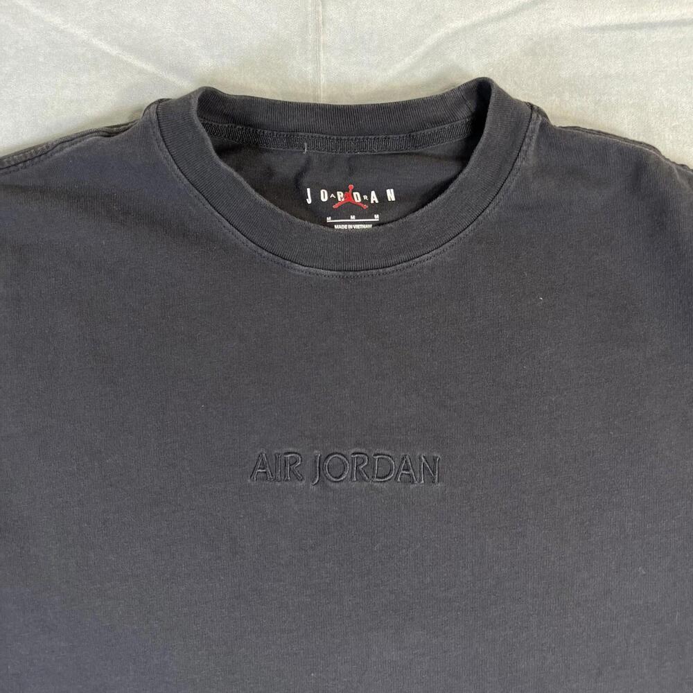 Nike Air Jordan T Shirt Mens Medium Dark Gray Jumpman Embroidered Logo Crew Neck